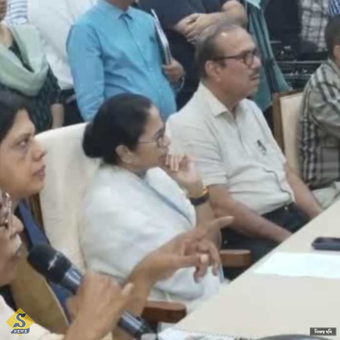দানা : রাত পেরিয়ে সকালেও নজরদারিতে মুখ্যমন্ত্রী 
