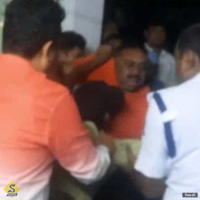 ভাড়া বাড়িতে উদ্ধার নার্সের ঝুলন্ত দেহ 