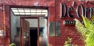 Bomb explodes outside Badshah Bar