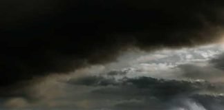 মধ্যরাতে ফেঙ্গলের ল্যান্ডফল, তাণ্ডব