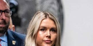 ওয়াইট হাউসে সর্বকনিষ্ঠ প্রেস সেক্রেটারি ক্যারোলিন