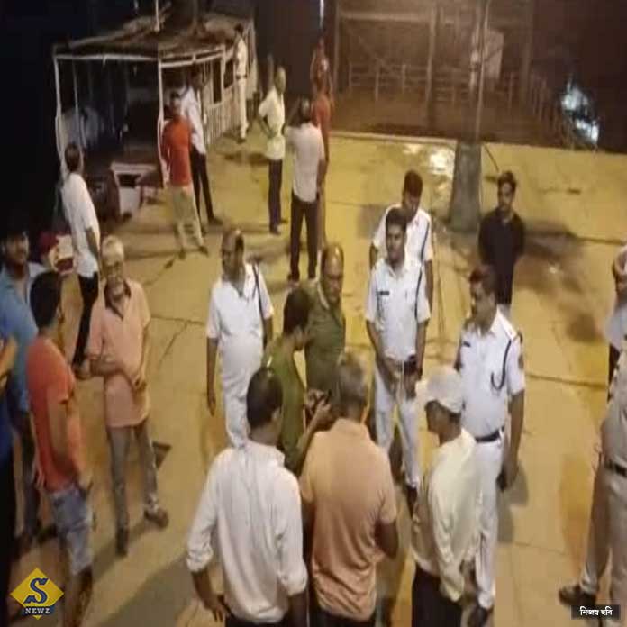 হাওড়ায় লঞ্চ থেকে গঙ্গায় পড়ে তলিয়ে গেলেন প্রৌঢ়া 
