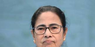 সন্তোষ জয়ীরা বিশ্বকাপও খেলতে পারে, প্রত্যয়ী মুখ্যমন্ত্রী SOMBAR SANGSOD BIDHAYOK DER NIYE KALIGHATE BOITHAK A MAMATA