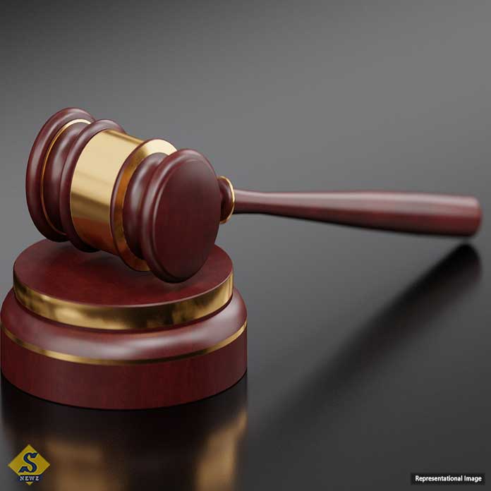 The case against the government belongs to the mother of the accused in Badlapur The case against the government belongs to the mother of the accused in Badlapur