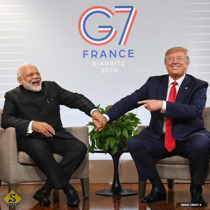 বিশ্ব মোদীকে ভালবাসে, প্রশংসা ট্রাম্পের