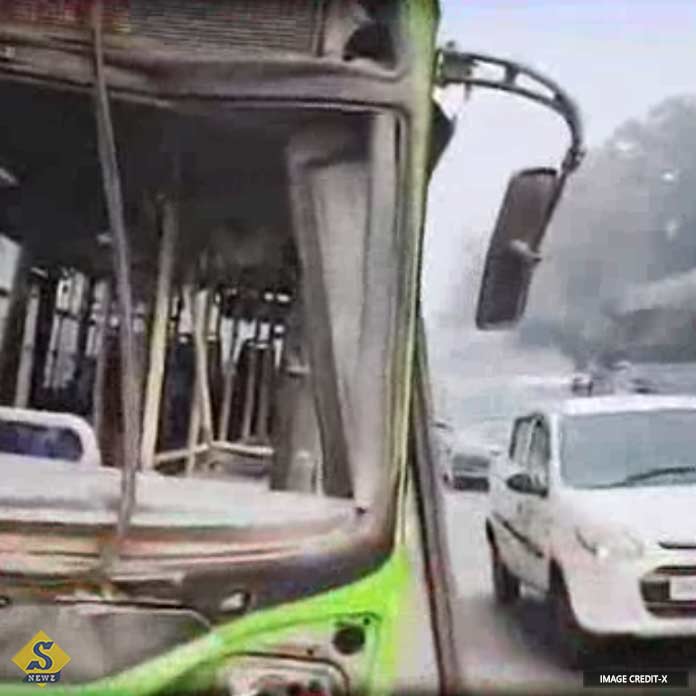 delhi-bus-accedent