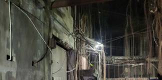এন্টালিতে পরিত্যক্ত কারখানার ছাদ ভেঙে মৃত ২