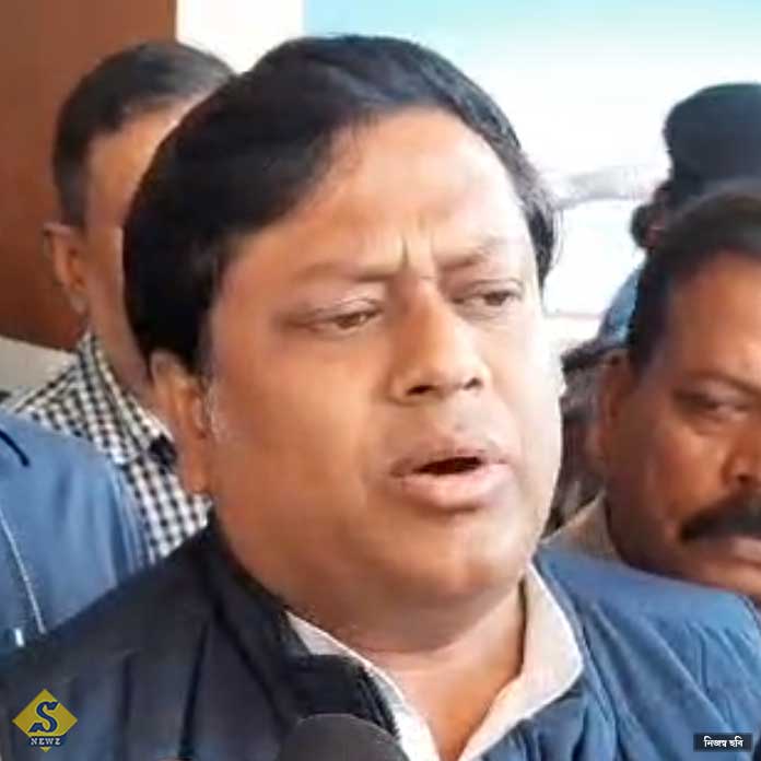 uponirbachon emon e hoy sukanta