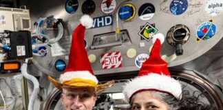 মহাকাশে ক্রিসমাস সেলিব্রেশন, ‘সান্তাক্লজ’ সাজলেন সুনীতারা