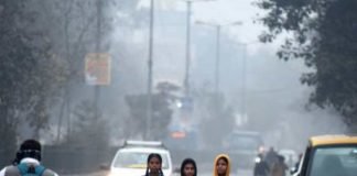 মরশুমের শীতলতম দিন দিল্লিতে