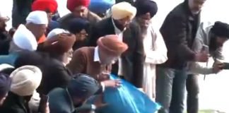 যমুনার বক্ষে বিলীন প্রাক্তন প্রধানমন্ত্রী