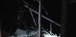 জুয়া-মদের জন্য স্ত্রীর আবাসের টাকা না পেয়ে বাড়িতে আগুন স্বামীর