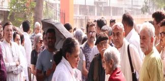 শ্যাম বেনেগালের শেষকৃত্য সম্পন্ন