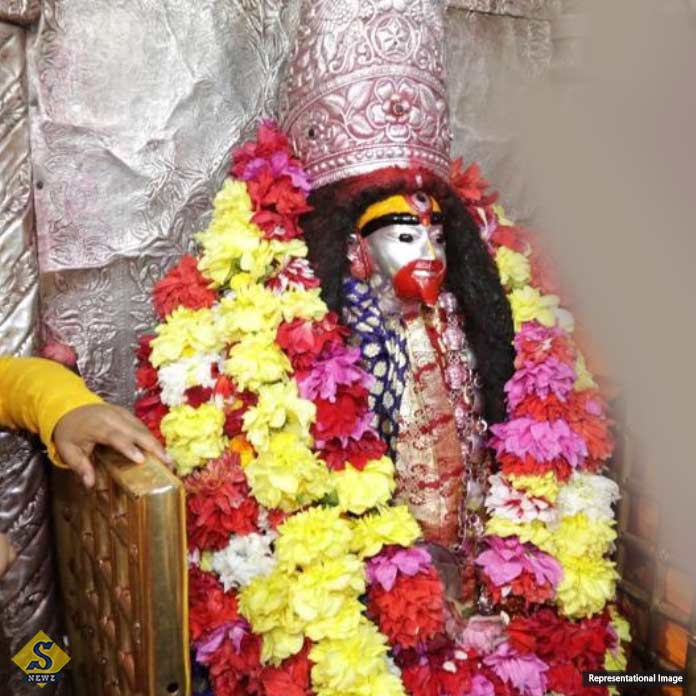তারাপীঠ মন্দিরে নিষিদ্ধ মোবাইল, ছোঁয়া যাবে না দেবী মূর্তিকে
