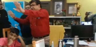 আধার সমস্যা, পড়ুয়াকে ‘বাংলাদেশি তকমা’ প্রধান শিক্ষকের