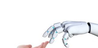 পরিবারের যত্ন নিতে পারবে রোবট?