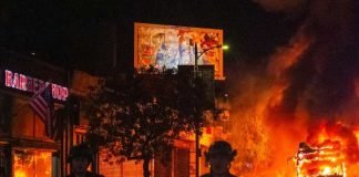 লস অ্যাঞ্জেলেসে দাবানল : ৬ হাজার কোটি ডলার ক্ষতি