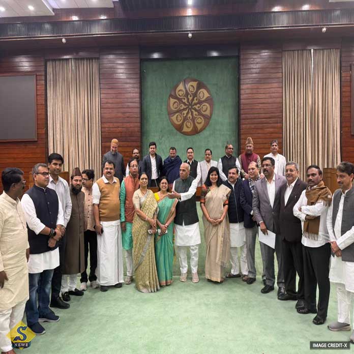 জেপিসিতে গৃহীত ওয়াকফ বিল, তোপ বিরোধীদের