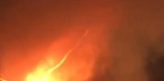 লস অ্যাঞ্জেলেসে ‘আগুনে টর্নেডোর’ আশঙ্কা