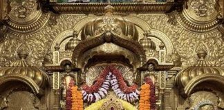 সিদ্ধিবিনায়ক মন্দিরে ছোট স্কার্ট, খোলামেলা পোশাক নয়