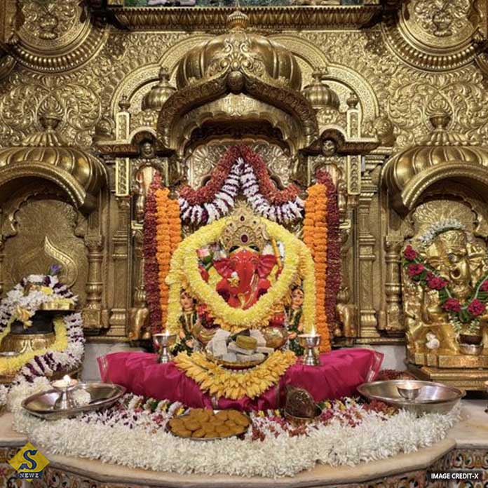 Short-skirts,-revealing-clothes-not-allowed-in-Siddhivinayak-Temple