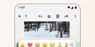 হোয়াটসঅ্যাপে সেলফি থেকে স্টিকার