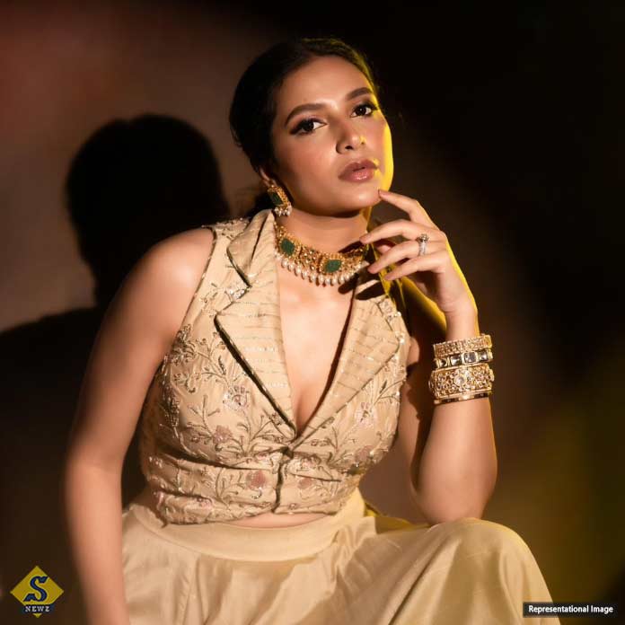 সৃজিতের বিনোদিনী হচ্ছেন শুভশ্রী
