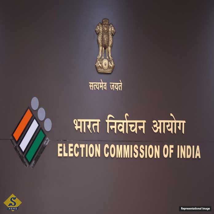 Voters'-shoes,-FIR-against-BJP-candidate