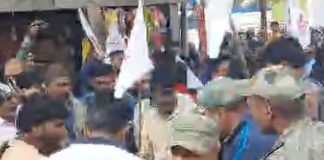 বিষাক্ত স্যালাইনে প্রসূতির মৃত্যুতে বাম-কংগ্রেসের বিক্ষোভে ধুন্ধুমার