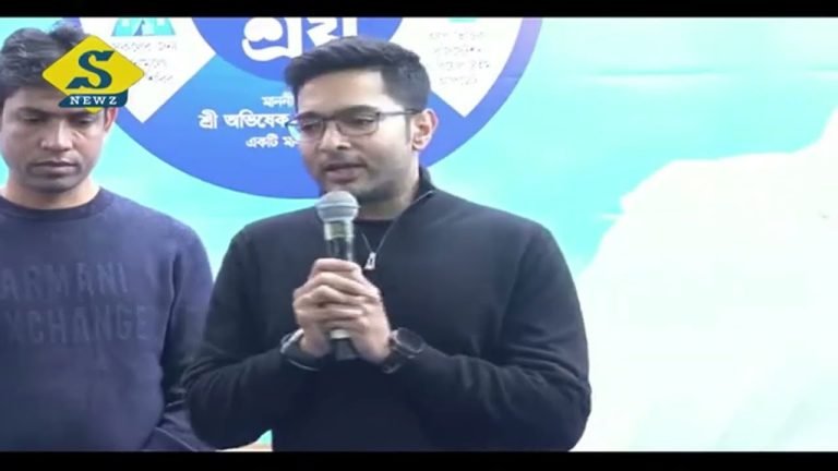 দল বড় হলে গোষ্ঠীদ্বন্দ্ব হবেই, মালদা প্রসঙ্গে অভিষেক