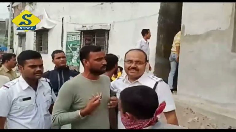 বাড়ি ভাঙতে বাধায় নিজের গ্রেফতারির প্রসঙ্গ টানলেন ফিরহাদ