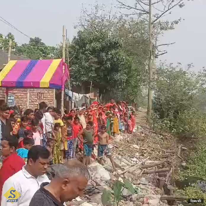 Body-of-unidentified-person-recovered-from-Katakhal-in-Bhangarh