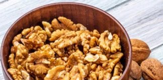 ত্বকের উজ্জ্বলতা ফেরাতে খাবার