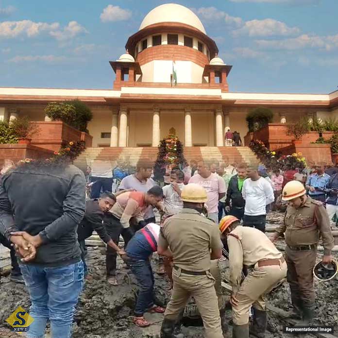 ম্যানহোলে ৩ শ্রমিকেরই মৃত্যু, ৪ দিন আগেই সতর্ক করে সুপ্রিম কোর্ট