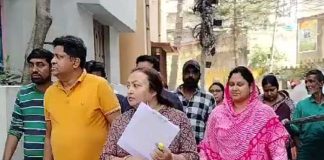 বেঁচে থেকেও মারা গিয়েছেন, ‘ভূত’ বেরচ্ছে ভোটার লিস্টে