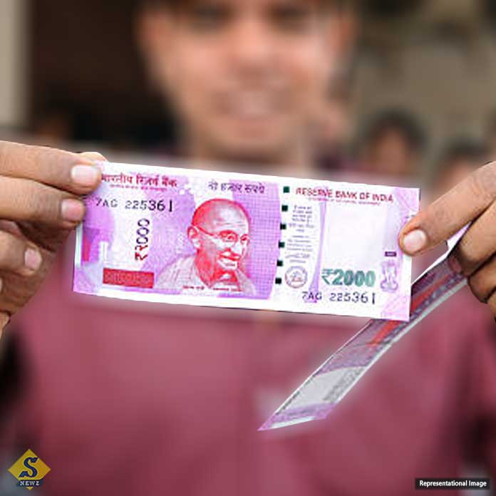 BAZARE-EKHONO-GHURCHE-2000-TAKAR-NOTE