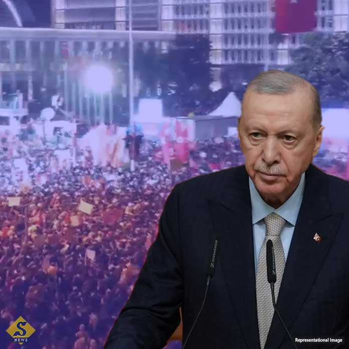 Calls-for-government-overthrow-in-Turkey,-Erdogan-in-trouble