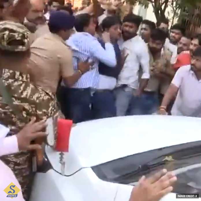 ED-officials-were-attacked-in-Chhattisgarh