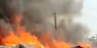 মগরাহাট স্টেশনে আগুন,ডায়মন্ড শাখায় ট্রেন বন্ধ