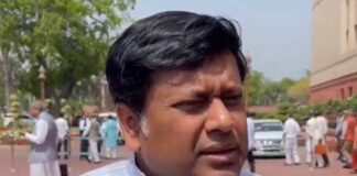 যাদবপুরে ইফতার, সমলোচনায় বিজেপি