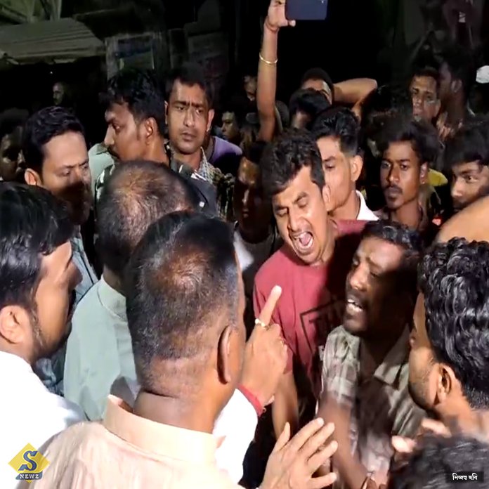 Marmukhi-Trinamool-Councilor-for-not-giving-chutney-of-Singara