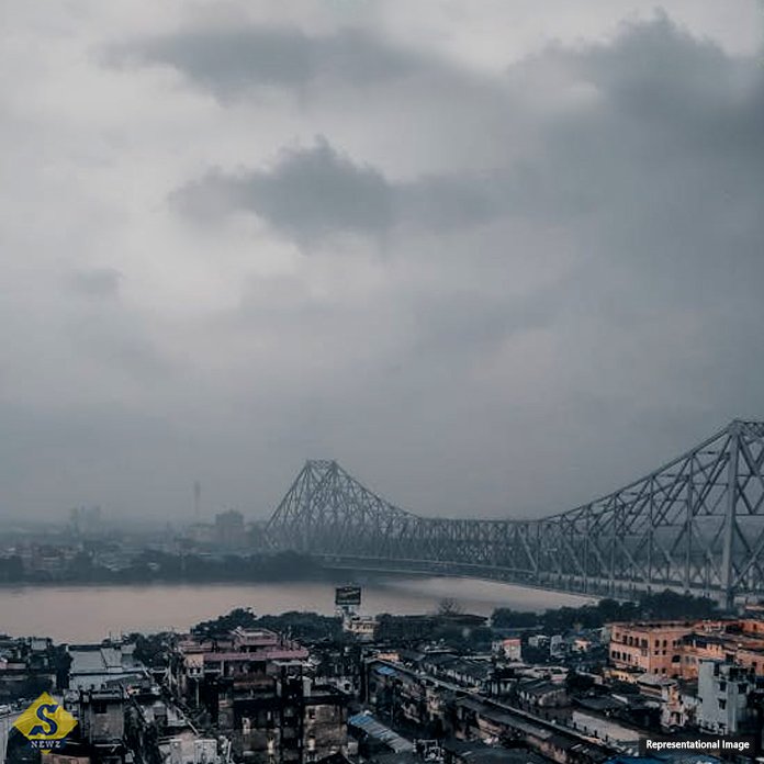 বজ্রবিদ্যুৎ-সহ বৃষ্টি! কলকাতা-সহ দক্ষিণবঙ্গে স্বস্তি