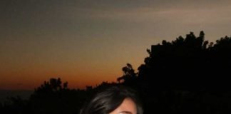 বালি ট্রিপে শাহরুখকন্যার সঙ্গী