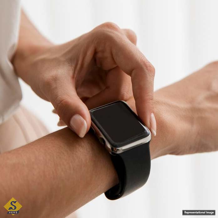Smartwatch-sales-decline-worldwide