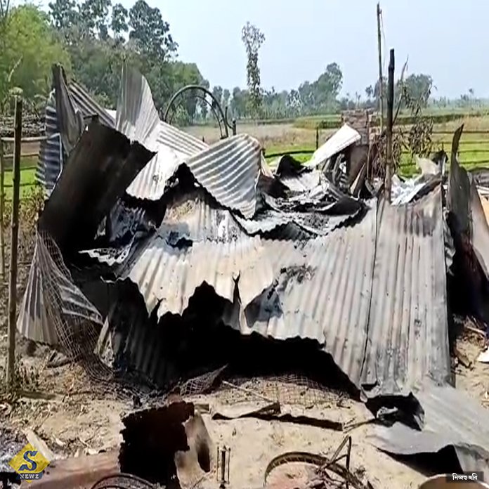 মিথ্যা মামলার ভয়ে আত্মঘাতী প্রৌঢ় 