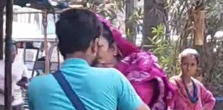 বনগাঁয় মহিলাকে প্রকাশ্যে বেধড়ক মার