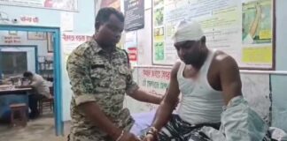 মদ্যপ যুবকদের থামাতে গিয়ে আক্রান্ত পুলিশ