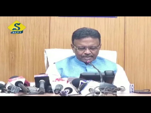 ৩০০ স্কোয়ার ফুটে কলকাতায় ৩ তলা বাড়ি – ফিরহাদ