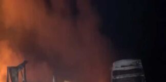 ইয়েমেনের বন্দরে আমেরিকার বিমানহানা, নিহত ৩৮