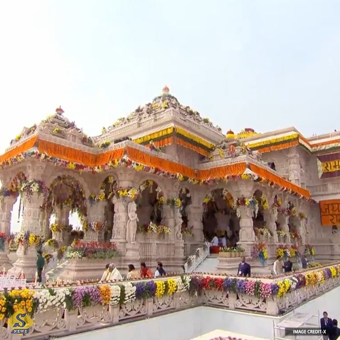 Ayodhya-is-decorated-on-the-occasion-of-Ram-Navami